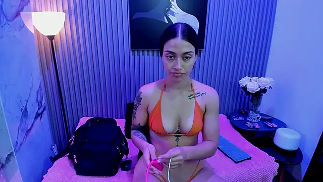 CloeyMiller online show from 11-05-25, 02:39