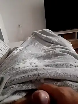 Snapshot of ratoncito_3 chatting on 11-30-25, 02:04 ratoncito 3 online show from 11-30-25, 02:04