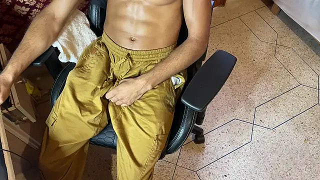 Snapshot of JUSTFORRICH chatting on 10-19-25, 11:00 JUSTFORRICH online show from 10-19-25, 11:00