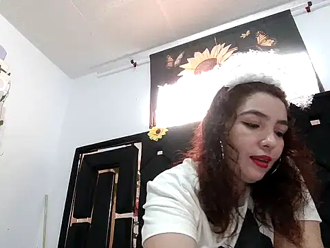 vegacristal88 online show from 12-17-25, 03:18