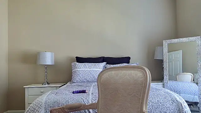 Snapshot of HotTxGilfMaggie chatting on 10-11-25, 07:23 HotTxGilfMaggie online show from 10-11-25, 07:23