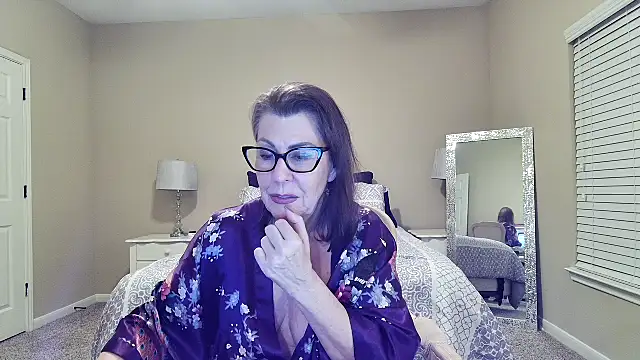 Snapshot of HotTxGilfMaggie chatting on 11-02-25, 04:37 HotTxGilfMaggie online show from 11-02-25, 04:37