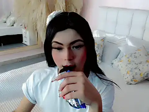 nathalialoes1 online show from 10-11-25, 07:12