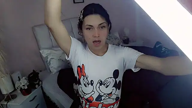 nathalialoes1 online show from 01-14-26, 06:57