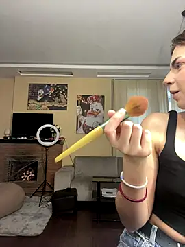 Snapshot of Miranda_Kerry chatting on 11-05-25, 06:24 Miranda Kerry online show from 11-05-25, 06:24