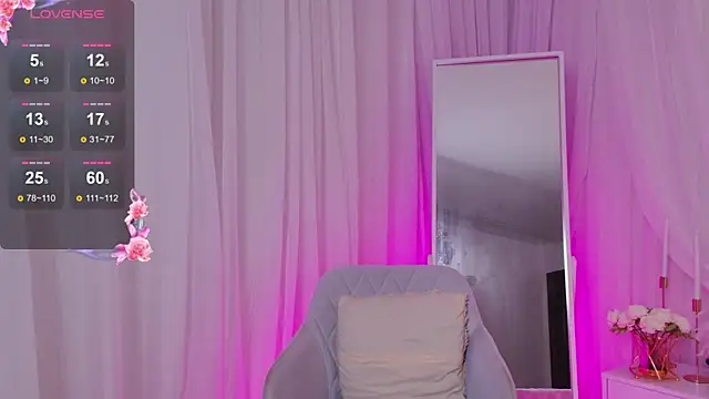 Snapshot of Miranda_Kerry chatting on 11-07-25, 07:08 Miranda Kerry online show from 11-07-25, 07:08