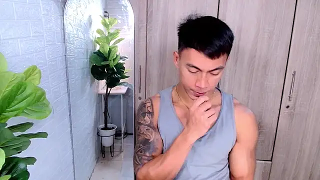 PinooyMilker online show from 10-11-25, 03:17