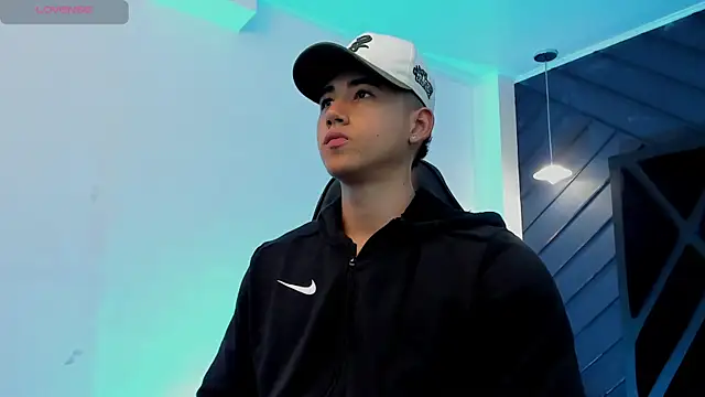 Snapshot of Draven_Marceaux chatting on 11-29-25, 11:35 Draven Marceaux online show from 11-29-25, 11:35