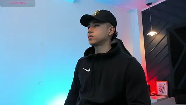 Snapshot of Draven_Marceaux chatting on 01-10-26, 11:34 Draven Marceaux online show from 01-10-26, 11:34