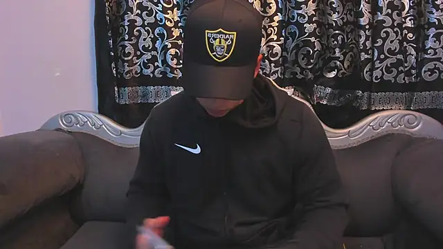 Snapshot of Draven_Marceaux chatting on 01-14-26, 11:16 Draven Marceaux online show from 01-14-26, 11:16