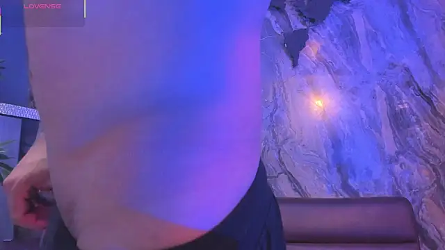 Snapshot of Draven_Marceaux chatting on 01-16-26, 11:47 Draven Marceaux online show from 01-16-26, 11:47