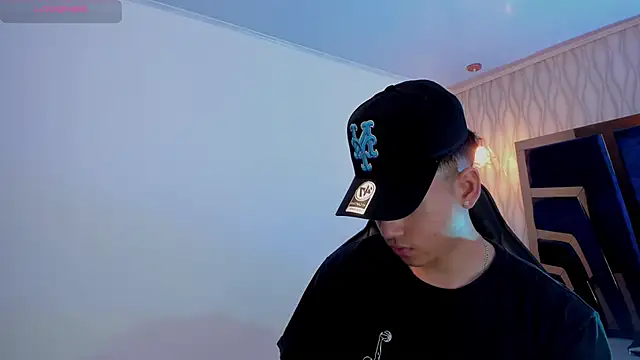 Snapshot of Draven_Marceaux chatting on 02-28-26, 11:44 Draven Marceaux online show from 02-28-26, 11:44