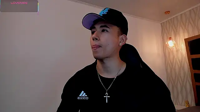 Snapshot of Draven_Marceaux chatting on 03-13-26, 11:28 Draven Marceaux online show from 03-13-26, 11:28