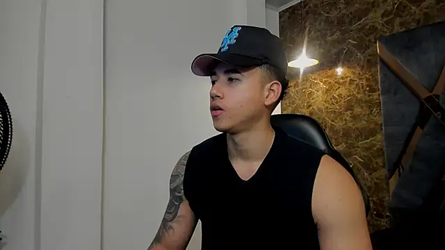 Snapshot of Draven_Marceaux chatting on 03-20-26, 11:37 Draven Marceaux online show from 03-20-26, 11:37