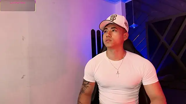 Snapshot of Draven_Marceaux chatting on 03-28-26, 11:21 Draven Marceaux online show from 03-28-26, 11:21