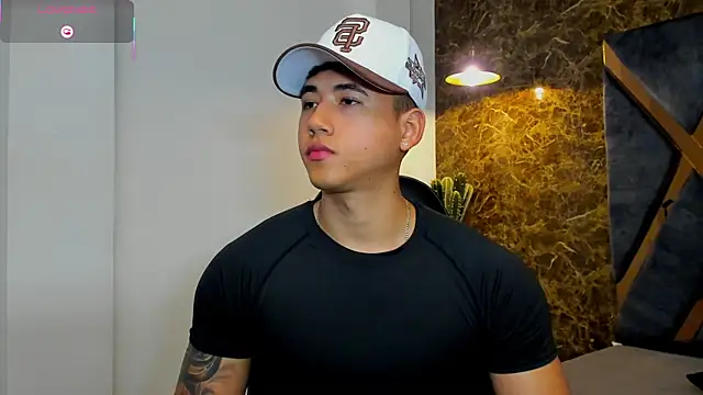 Snapshot of Draven_Marceaux chatting on 04-10-26, 11:48 Draven Marceaux online show from 04-10-26, 11:48