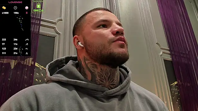 OliverSport online show from 11-15-25, 03:52