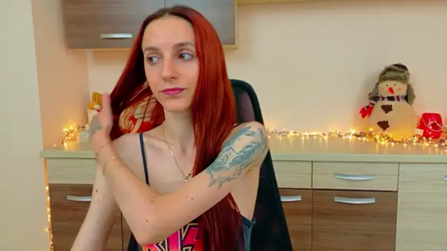 Julia Jae online show from 12-17-25, 07:36