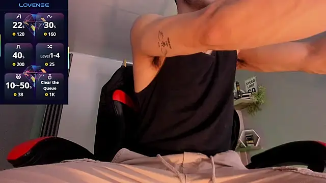 Snapshot of Bastian_MCcormick chatting on 10-24-25, 12:23 Bastian MCcormick online show from 10-24-25, 12:23