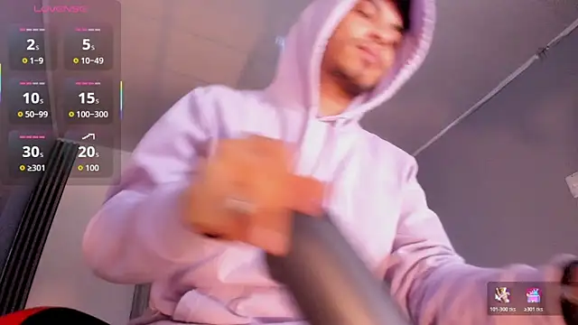 Snapshot of Bastian_MCcormick chatting on 10-27-25, 12:20 Bastian MCcormick online show from 10-27-25, 12:20