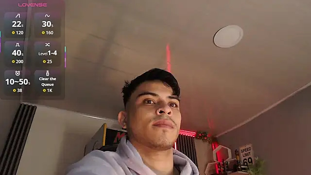 Snapshot of Bastian_MCcormick chatting on 11-12-25, 12:05 Bastian MCcormick online show from 11-12-25, 12:05