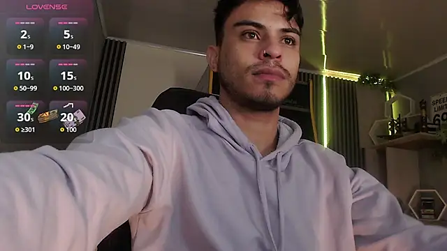 Snapshot of Bastian_MCcormick chatting on 11-21-25, 12:04 Bastian MCcormick online show from 11-21-25, 12:04