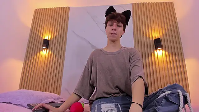 Snapshot of IM_DAREN chatting on 11-09-25, 03:16 IM DAREN online show from 11-09-25, 03:16