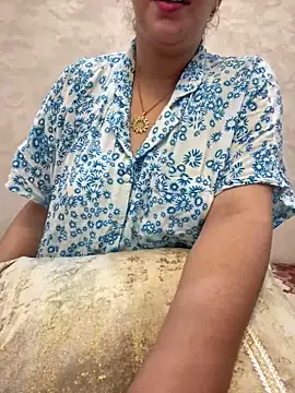 Snapshot of Bold-arabic-vibes chatting on 11-17-25, 09:26 Bold-arabic-vibes online show from 11-17-25, 09:26