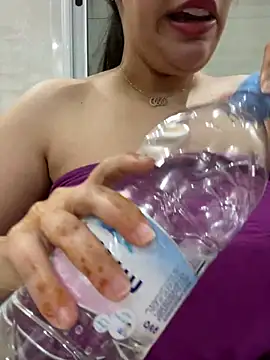 Snapshot of Bold-arabic-vibes chatting on 02-14-26, 09:33 Bold-arabic-vibes online show from 02-14-26, 09:33