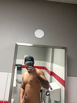 Yinigi online show from 01-17-26, 04:06