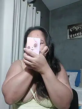 Snapshot of jengrey chatting on 02-02-26, 02:05 jengrey online show from 02-02-26, 02:05