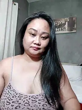 Snapshot of jengrey chatting on 02-21-26, 01:23 jengrey online show from 02-21-26, 01:23