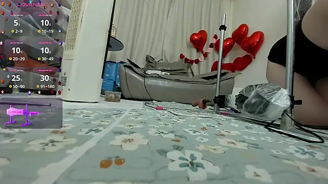 Snapshot of fox-yiyi chatting on 02-12-26, 12:00 fox-yiyi online show from 02-12-26, 12:00