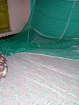 Snapshot of Hotty-rosni chatting on 10-09-25, 12:08 Hotty-rosni online show from 10-09-25, 12:08