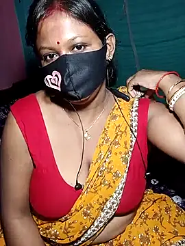 Snapshot of Hotty-rosni chatting on 10-25-25, 11:54 Hotty-rosni online show from 10-25-25, 11:54