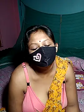 Snapshot of Hotty-rosni chatting on 11-04-25, 11:59 Hotty-rosni online show from 11-04-25, 11:59