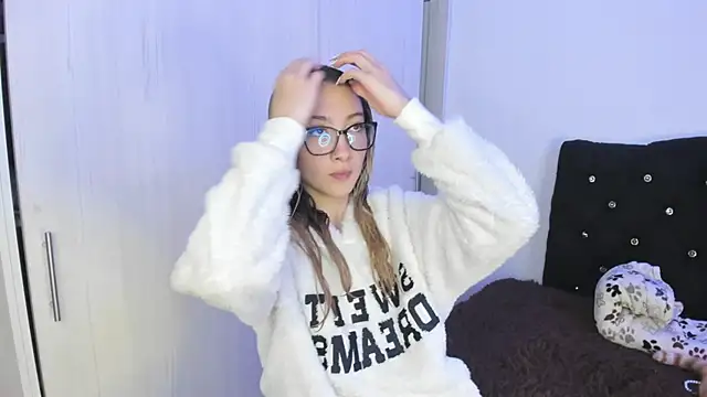 LauMiller online show from 10-12-25, 09:03