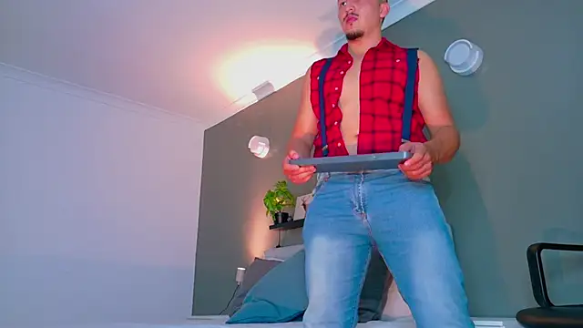 MrFox   online show from 10-16-25, 07:37