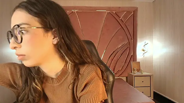 Emilia Bons online show from 01-19-26, 02:10