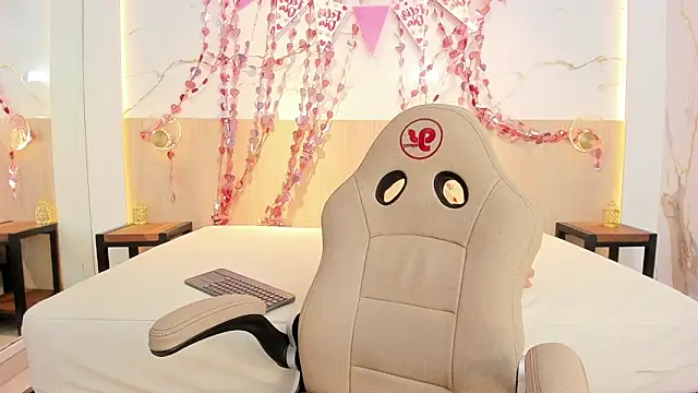 chloe murray online show from 02-09-26, 11:47