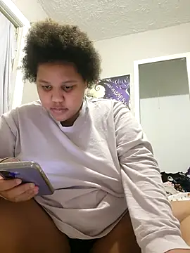 chocolate bella online show from 12-04-25, 11:24