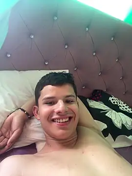Tused11 online show from 10-06-25, 04:48
