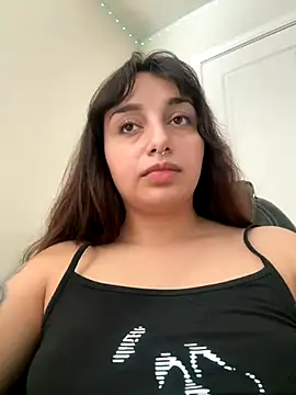 CharmingMaddie online show from 10-12-25, 05:34