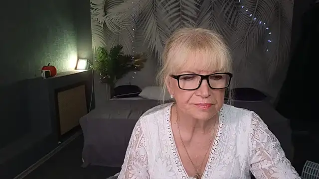 Sabina Ros online show from 10-21-25, 08:48