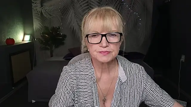 Snapshot of Sabina_Ros chatting on 02-09-26, 07:34 Sabina Ros online show from 02-09-26, 07:34