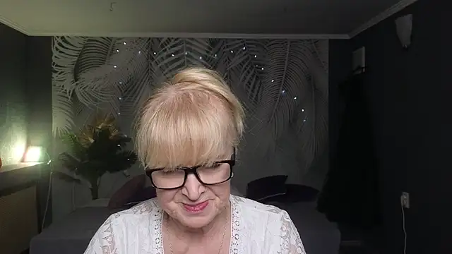 Snapshot of Sabina_Ros chatting on 02-20-26, 08:27 Sabina Ros online show from 02-20-26, 08:27