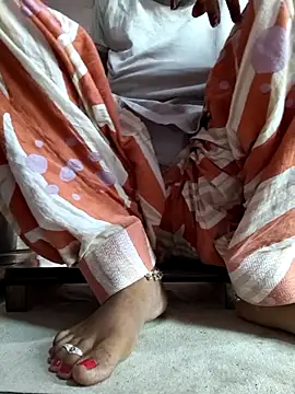 Love-pari077 online show from 10-15-25, 01:17