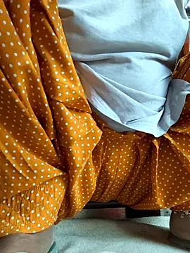 Love-pari077 online show from 10-17-25, 12:58