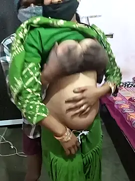 Snapshot of Love-pari077 chatting on 02-13-26, 02:46 Love-pari077 online show from 02-13-26, 02:46