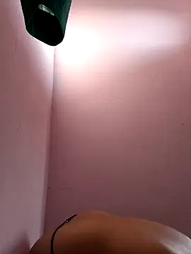 Snapshot of Love-pari077 chatting on 02-14-26, 02:52 Love-pari077 online show from 02-14-26, 02:52